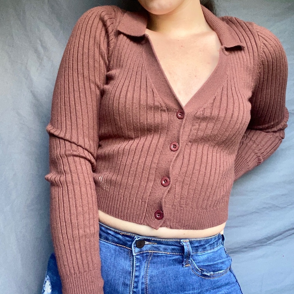 Button up sweater - Picture 2 of 2